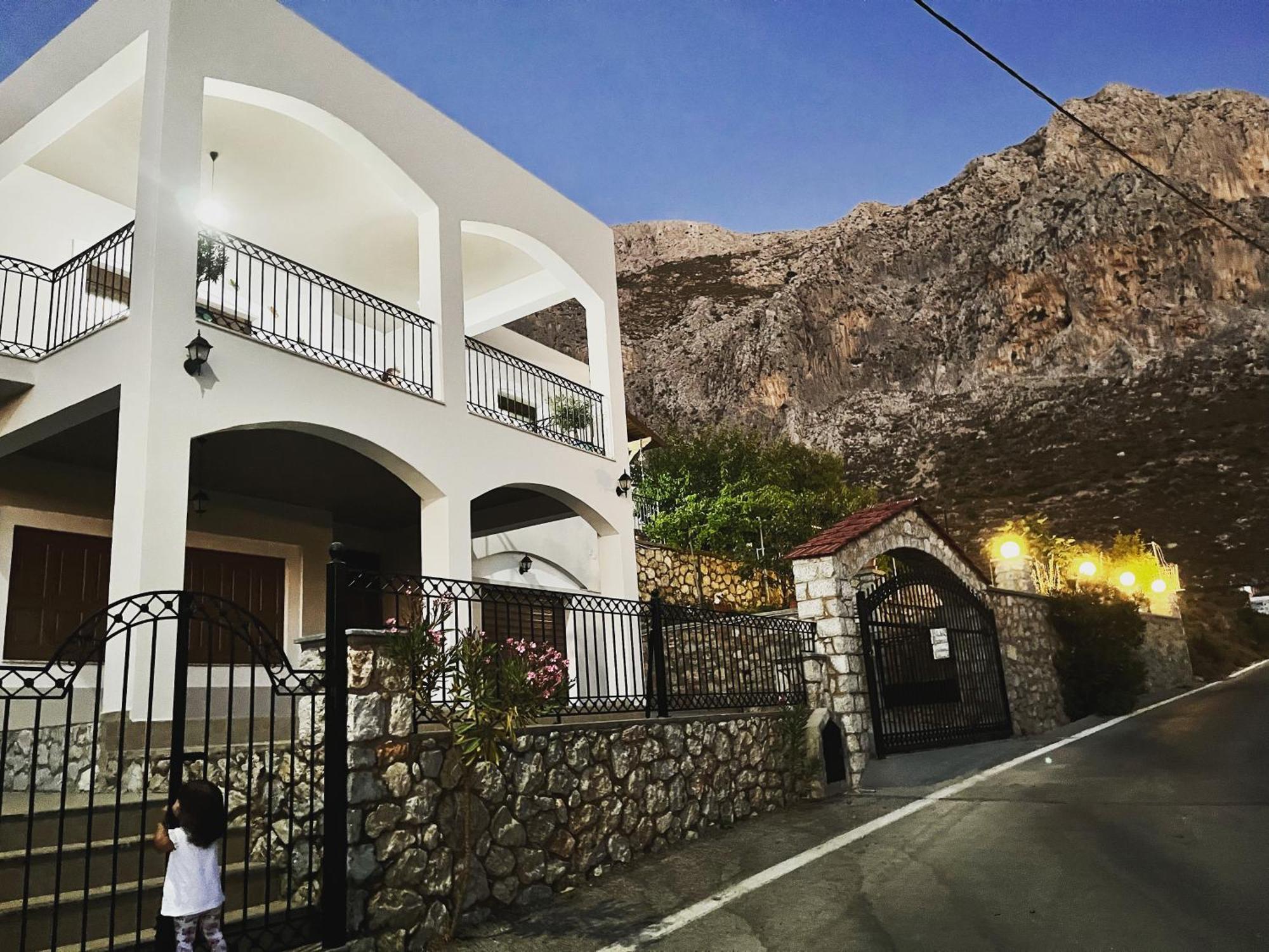 Villa-Skalia / Kalymnos House Exterior photo